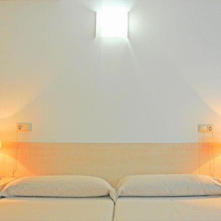 Residencia Universitaria Resa Sant Jordi Таррагона Екстер'єр фото