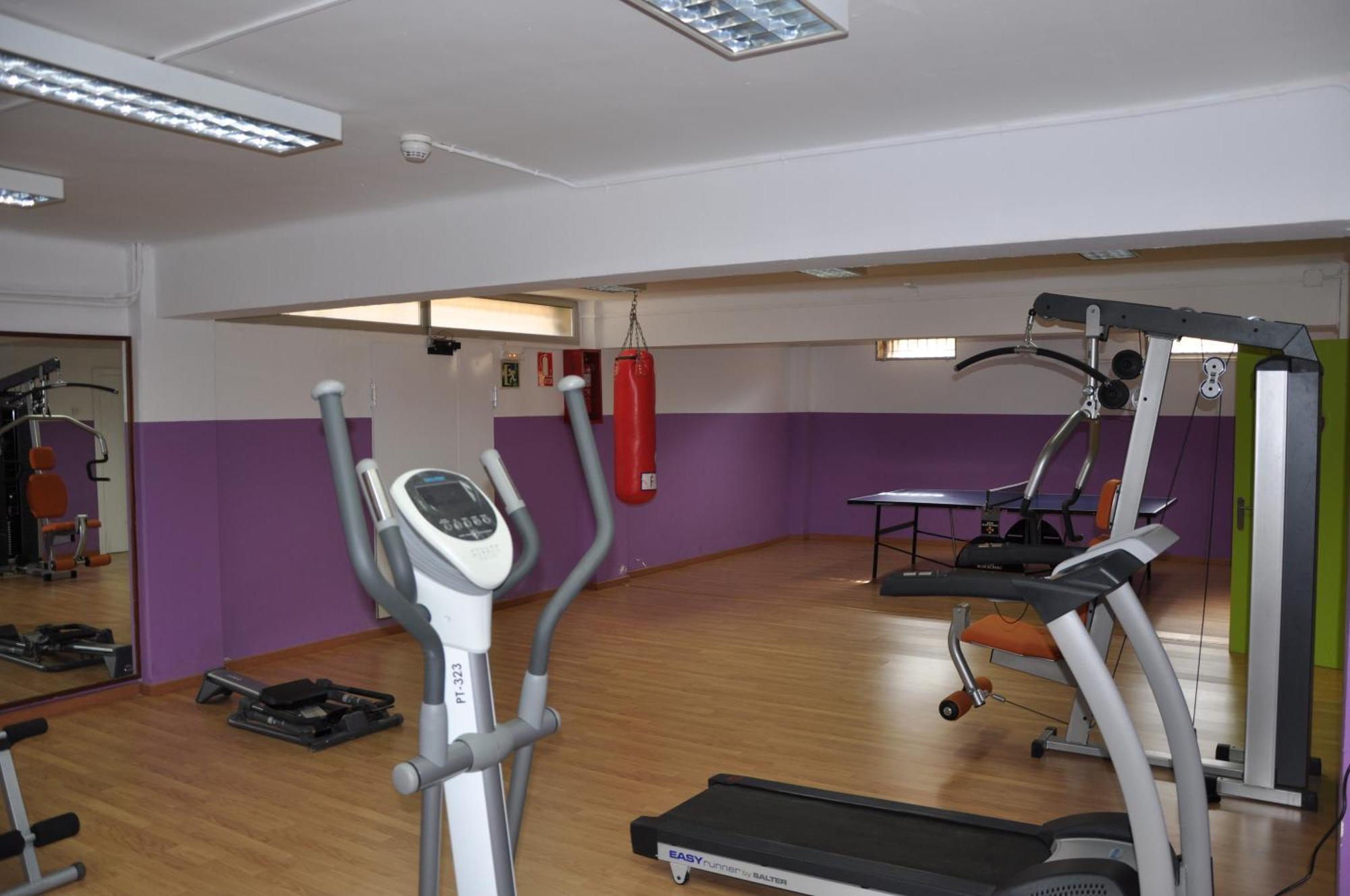 Residencia Universitaria Resa Sant Jordi Таррагона Екстер'єр фото