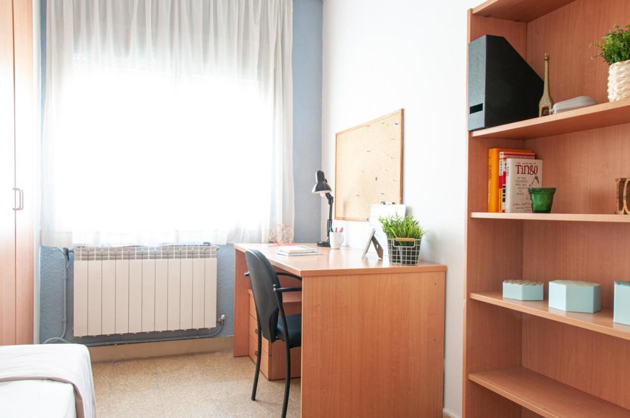 Residencia Universitaria Resa Sant Jordi Таррагона Екстер'єр фото